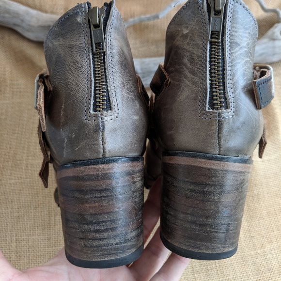 Freebird by Steven Dawson bootie - Picture 5 of 8